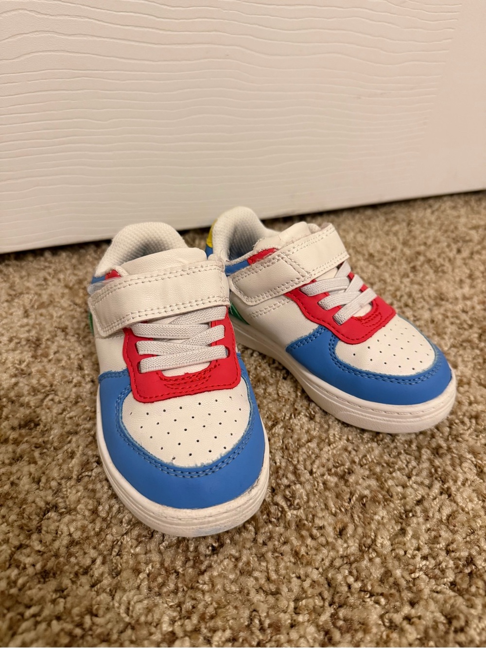 Cat & Jack White Sneakers with Blue and Red Accents Toddler Boy Size 7